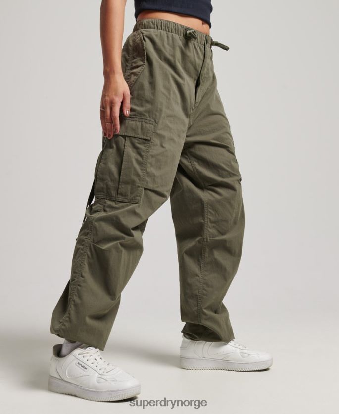 Superdry grønn klær 86P46D2560 bukser med fallskjermgrep kvinner