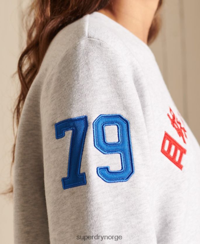 Superdry lysegrå klær 86P46D6143 oversized vintage logo source crew sweatshirt kvinner