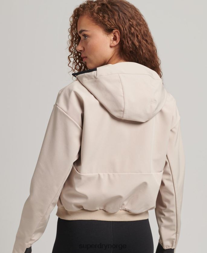 Superdry beige klær 86P46D5521 tech crop softshell-jakke kvinner