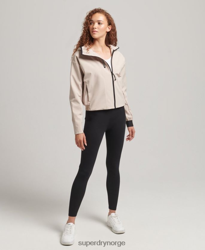 Superdry beige klær 86P46D5521 tech crop softshell-jakke kvinner