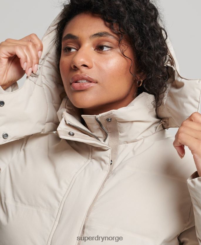 Superdry beige klær 86P46D5548 train boxy puffer jakke kvinner