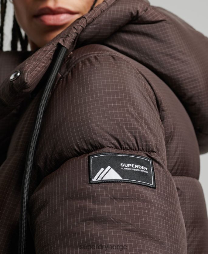 Superdry brun klær 86P46D3576 ripstop pufferjakke med hette kvinner