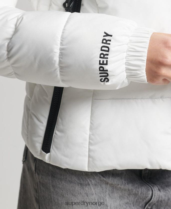 Superdry hvit klær 86P46D3759 pufferjakke for sport med hette kvinner