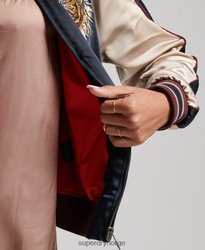 Superdry marinen klær 86P46D3512 vintage brodert sukajan jakke kvinner