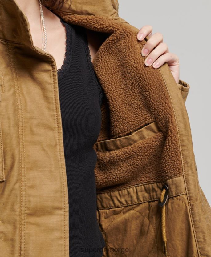 Superdry tan klær 86P46D5672 rookie borg foret militærjakke kvinner