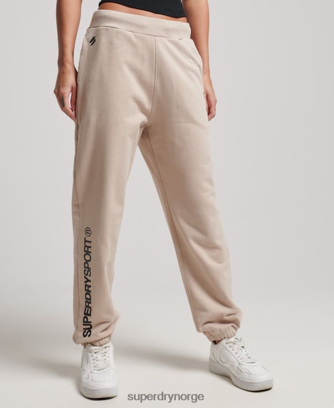 Superdry beige klær 86P46D3905 kjernejoggere kvinner