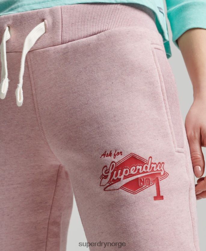 Superdry rosa klær 86P46D6577 kollegiale joggere i vintage manusstil kvinner