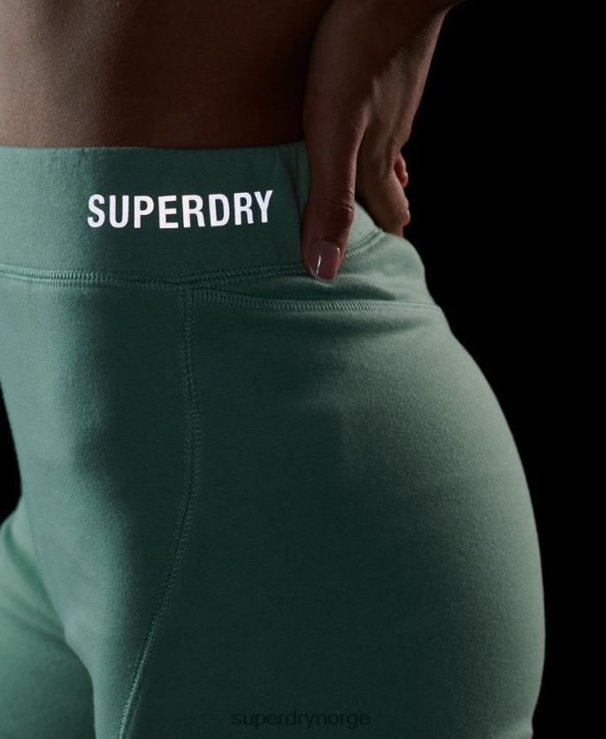 Superdry grønn klær 86P46D3136 tech sykkelshorts kvinner