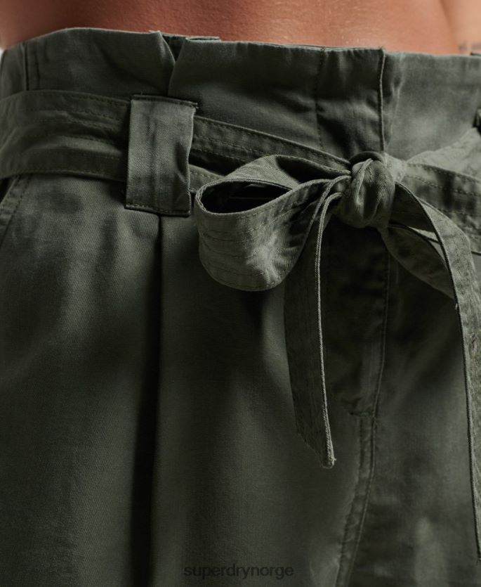 Superdry grønn klær 86P46D3166 paperbag shorts kvinner
