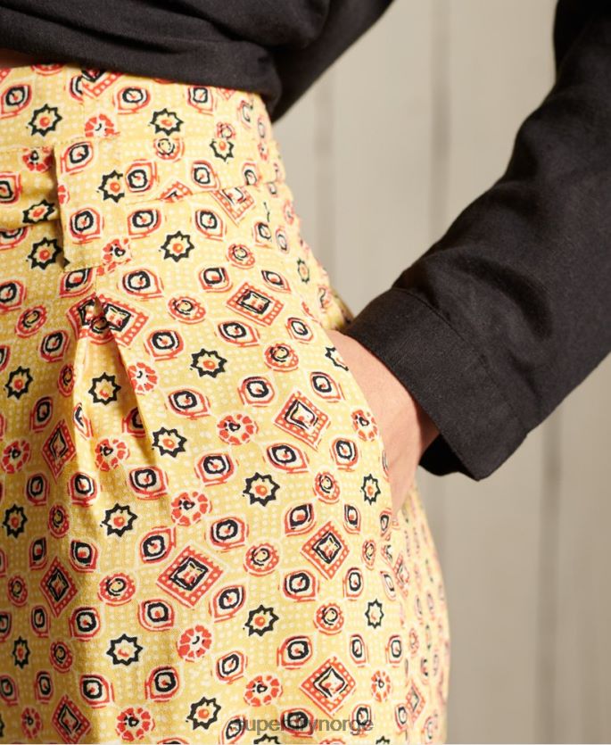 Superdry gul klær 86P46D3160 printede paperbag shorts kvinner