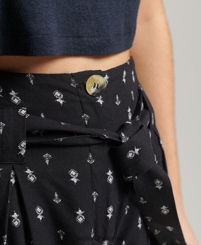 Superdry svart klær 86P46D3130 ecovero vintage shorts med papirbag-trykk kvinner