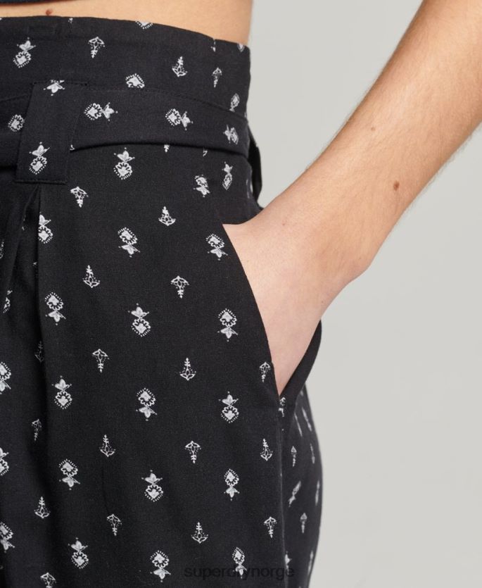 Superdry svart klær 86P46D3130 ecovero vintage shorts med papirbag-trykk kvinner