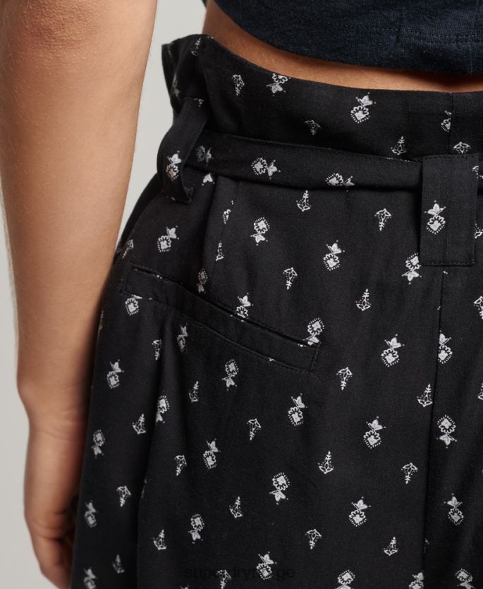 Superdry svart klær 86P46D3130 ecovero vintage shorts med papirbag-trykk kvinner