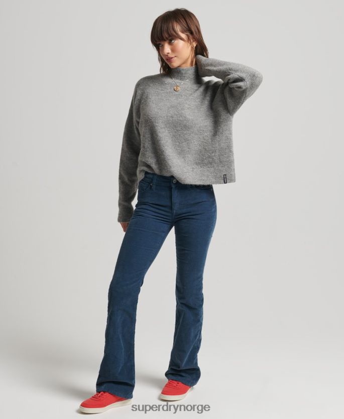 Superdry lysegrå klær 86P46D6630 vintage essensiell genser med falsk hals kvinner