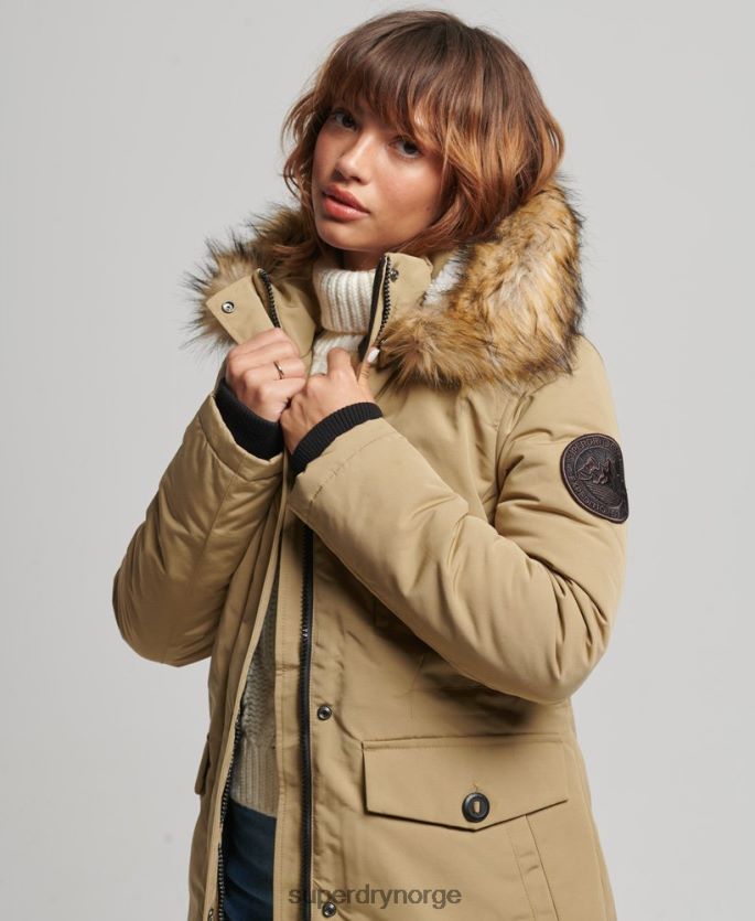 Superdry brun klær 86P46D3774 parkasjakke fra everest i fuskepels med hette kvinner