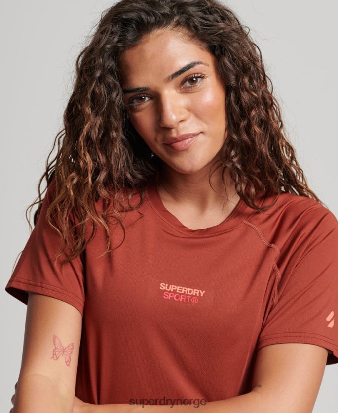 Superdry brun klær 86P46D2697 core aktiv t-skjorte kvinner