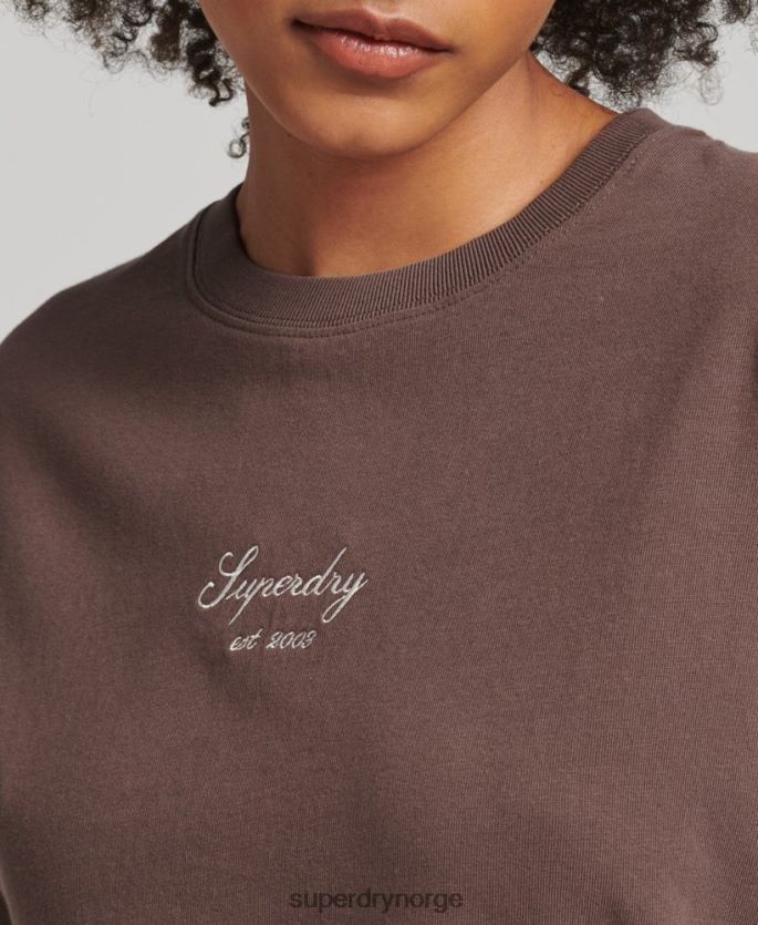 Superdry brun klær 86P46D6229 Heritage brodert boxy t-skjorte kvinner