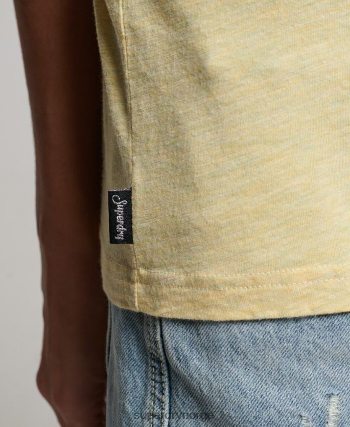 Superdry gul klær 86P46D2279 vintage logo preget t-skjorte kvinner