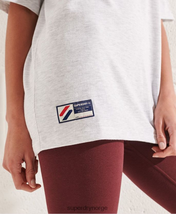 Superdry lysegrå klær 86P46D6268 varsity arch mono t-skjorte kvinner