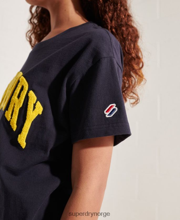 Superdry marinen klær 86P46D2842 varsity arch boxy t-skjorte kvinner