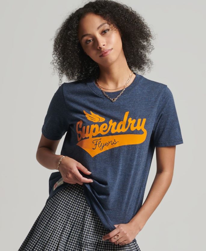 Superdry marinen klær 86P46D6283 vintage script stil college t-skjorte kvinner