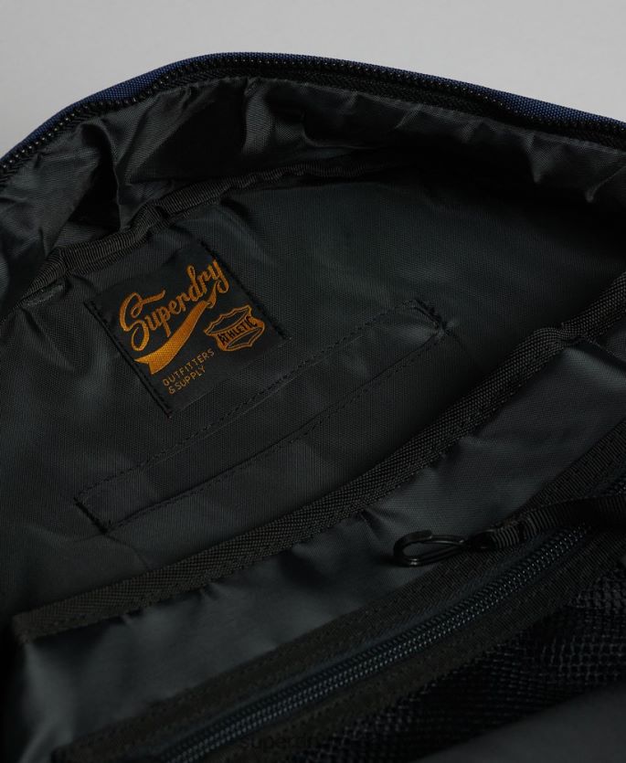 Superdry marinen tilbehør 86P46D1863 vintage mikrobrodert montana-ryggsekk kvinner