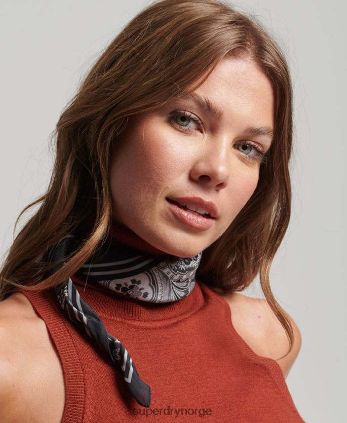 Superdry svart tilbehør 86P46D4213 kvadratisk silkeskjerf med trykk kvinner