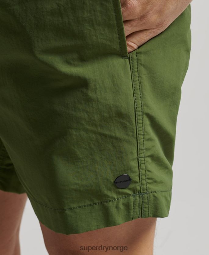 Superdry grønn klær 86P46D442 studios resirkulerte badeshorts menn