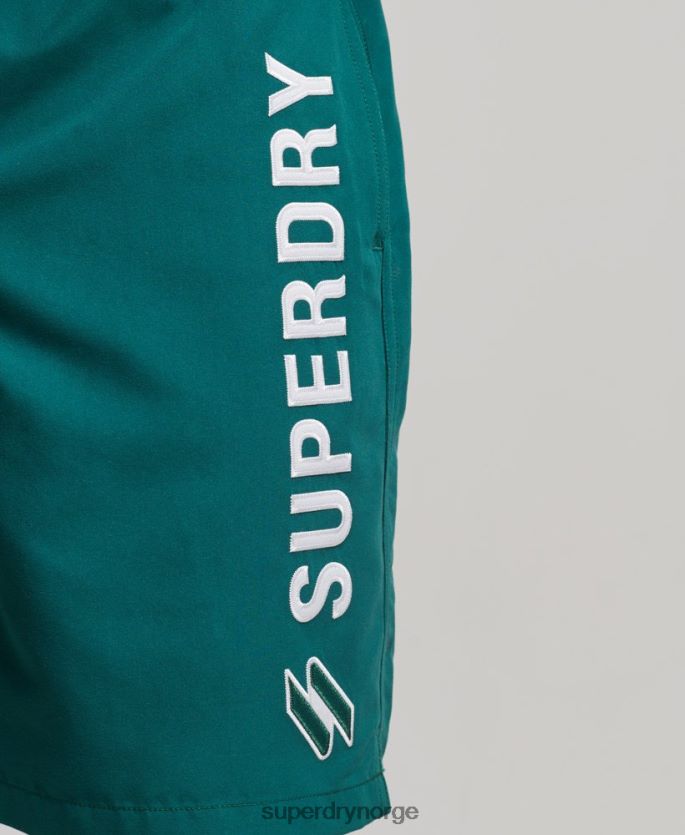 Superdry grønn klær 86P46D452 19 tommers resirkulerte badeshorts med applikasjoner menn