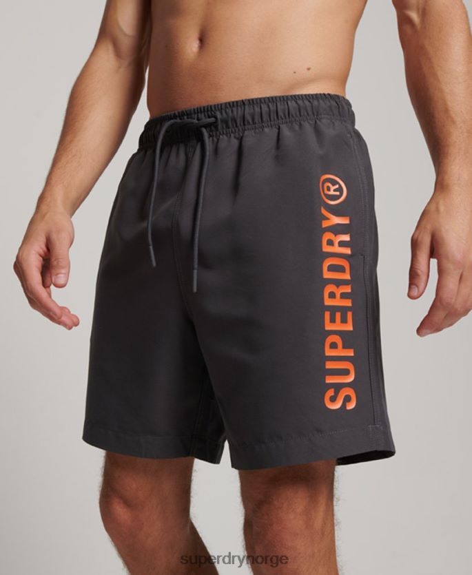 Superdry mørk grå klær 86P46D385 core sport 17 tommers resirkulerte badeshorts menn