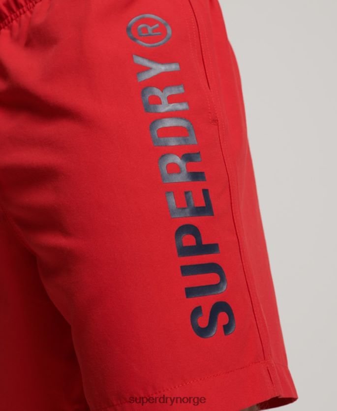 Superdry rød klær 86P46D396 core sport 17 tommers resirkulerte badeshorts menn