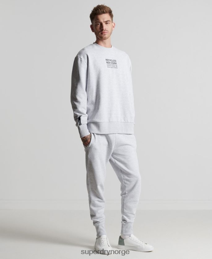 Superdry lysegrå klær 86P46D5055 resirkulert genser fra byens mannskap menn