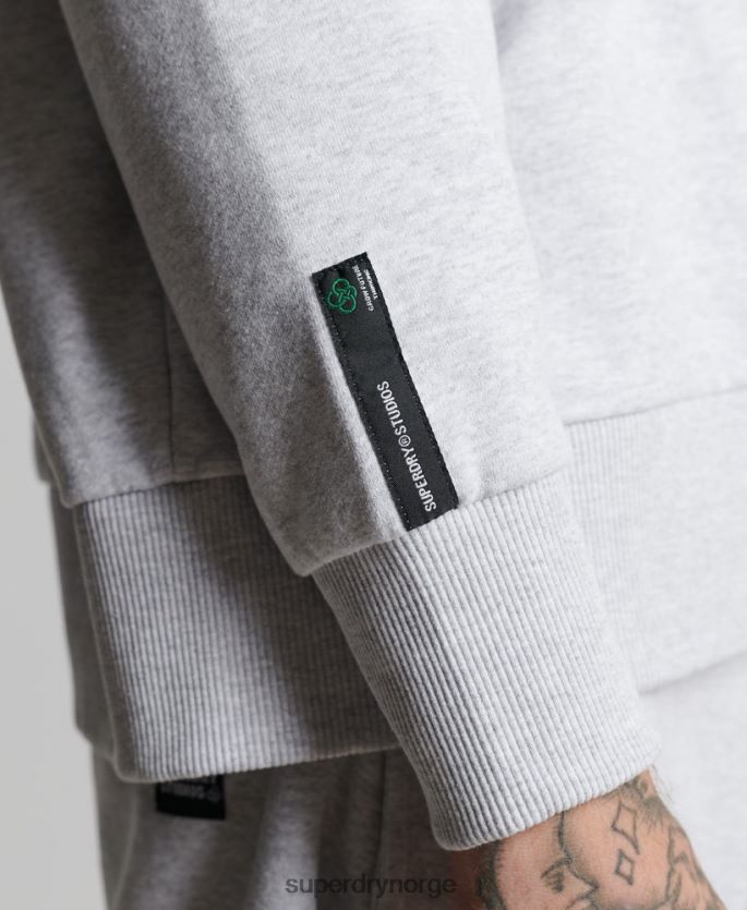 Superdry lysegrå klær 86P46D5055 resirkulert genser fra byens mannskap menn