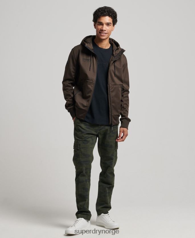 Superdry brun klær 86P46D4600 tech soft shell treningsjakke menn