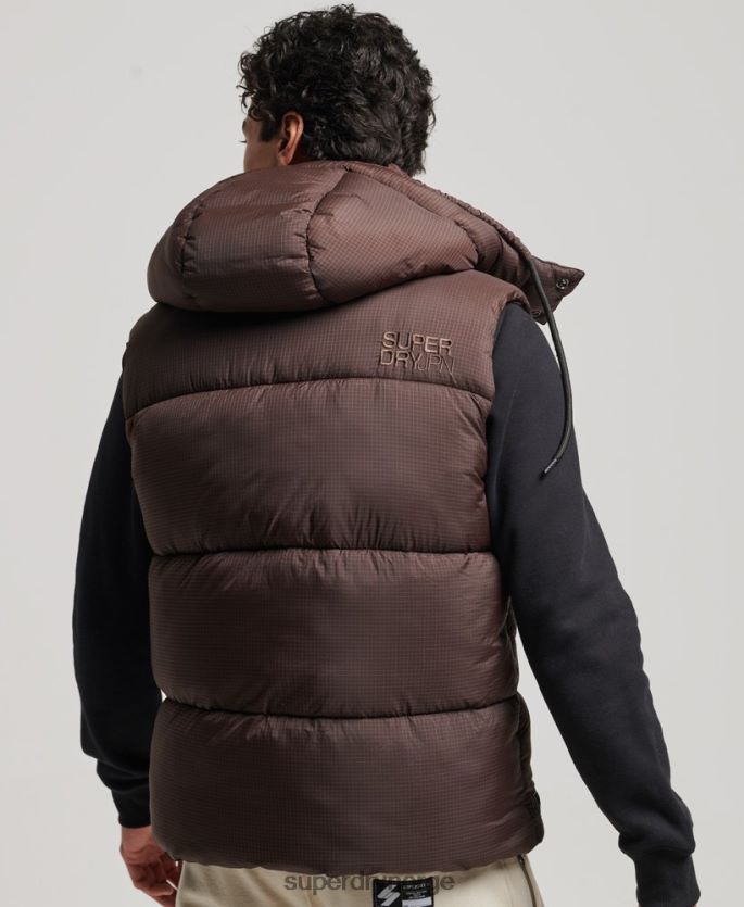 Superdry brun klær 86P46D958 touchline kort polstret gilet menn