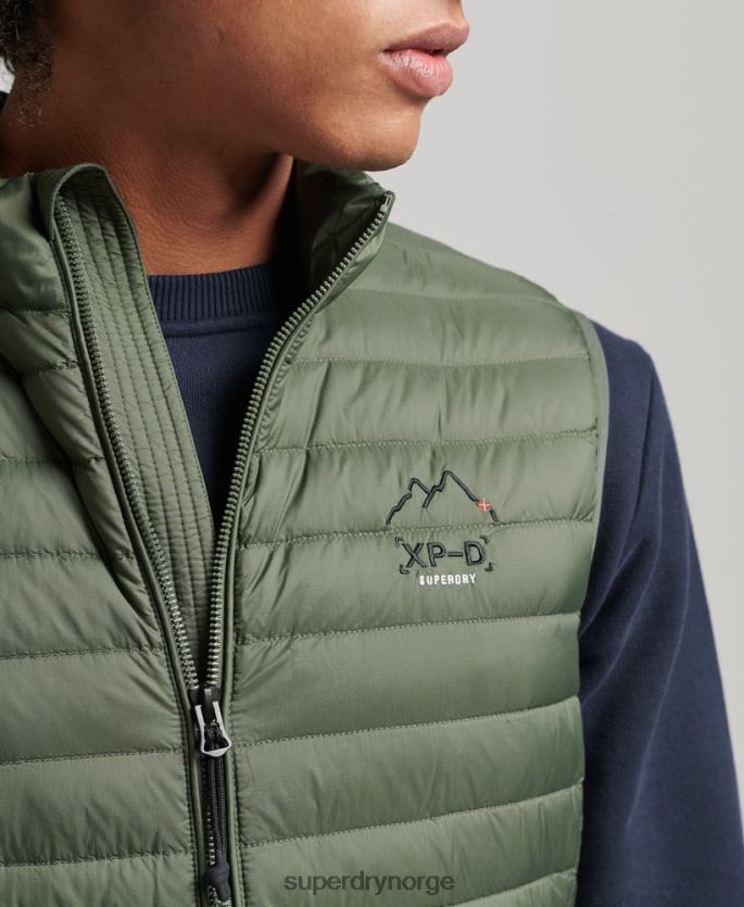 Superdry kaki klær 86P46D4445 tech core down gilet menn