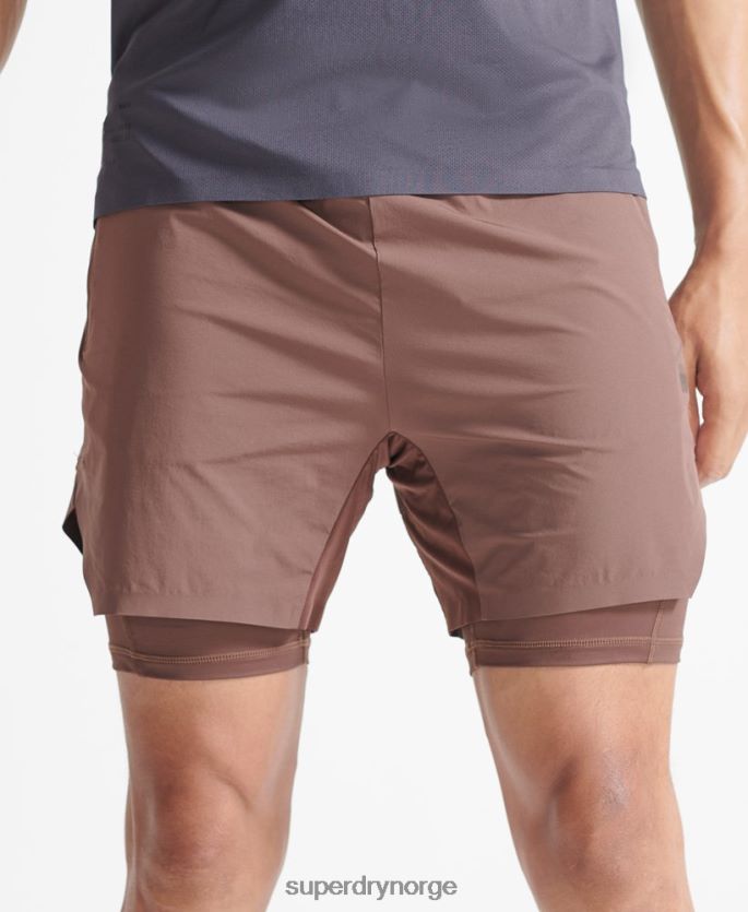 Superdry brun klær 86P46D5377 train premium lag shorts menn