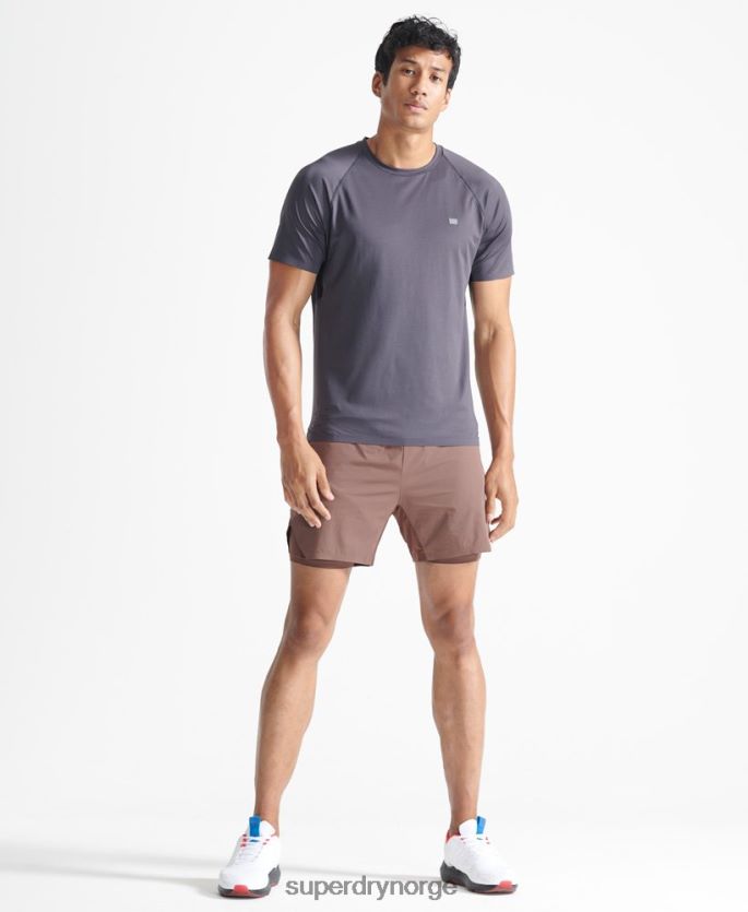 Superdry brun klær 86P46D5377 train premium lag shorts menn