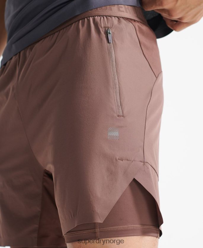 Superdry brun klær 86P46D5377 train premium lag shorts menn