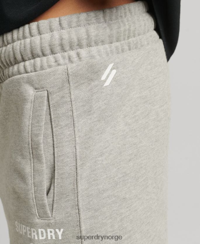 Superdry grå klær 86P46D378 kode kjerne sportsshorts menn