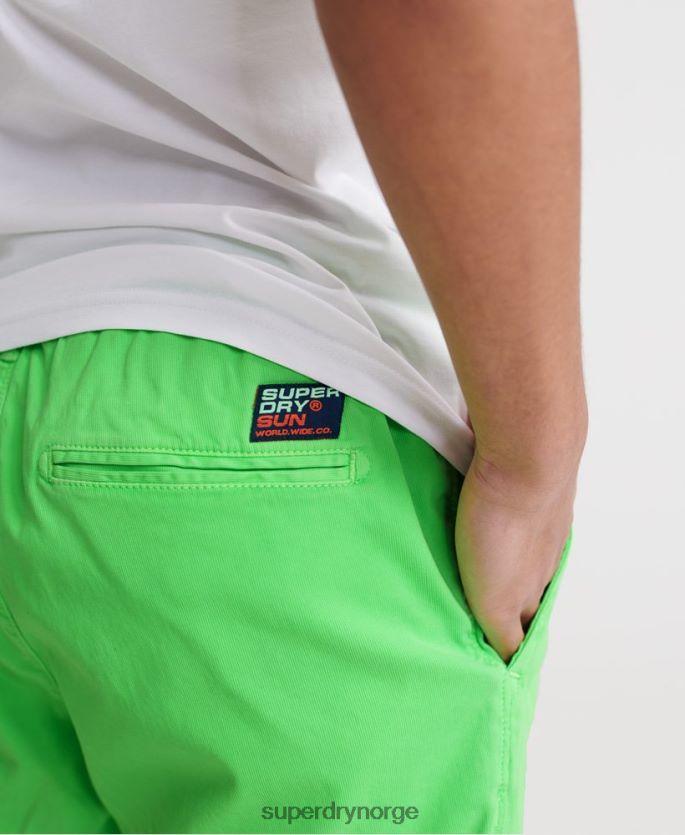 Superdry grønn klær 86P46D364 solbrente chino-shorts menn