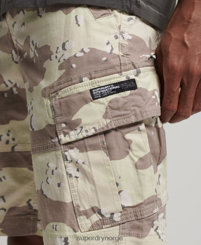 Superdry kaki klær 86P46D353 core cargo shorts menn
