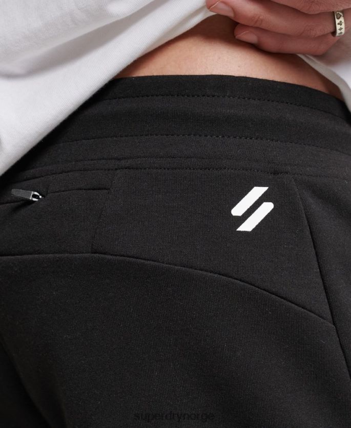 Superdry svart klær 86P46D315 gymtech shorts menn