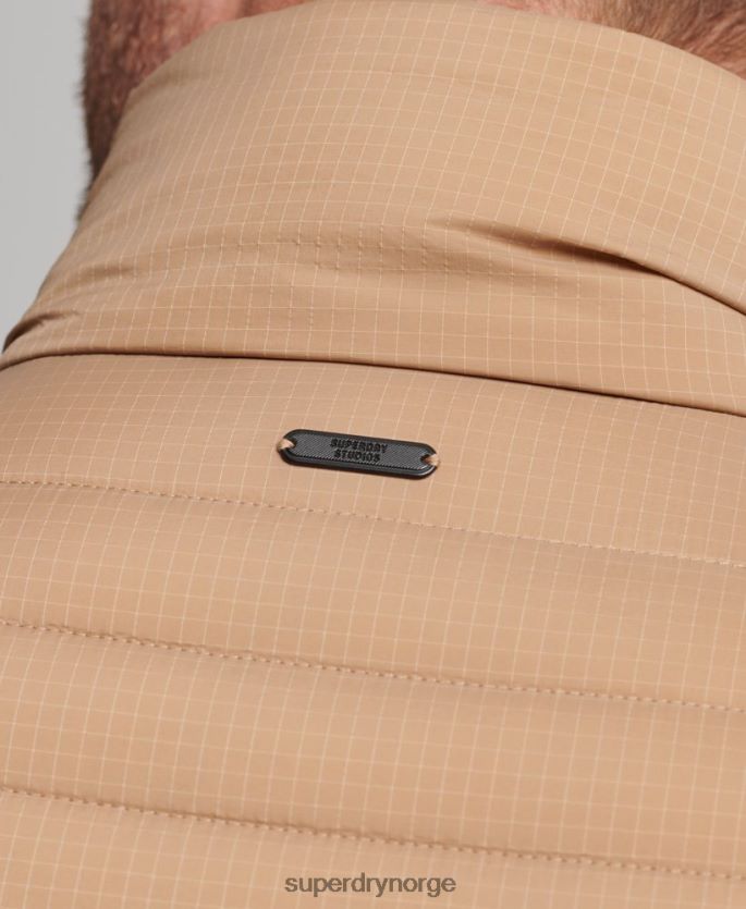 Superdry brun klær 86P46D975 kort lett pufferfrakk menn