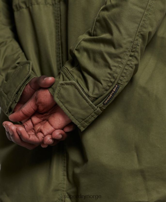 Superdry kaki klær 86P46D4493 service parkasjakke i fuskepels menn