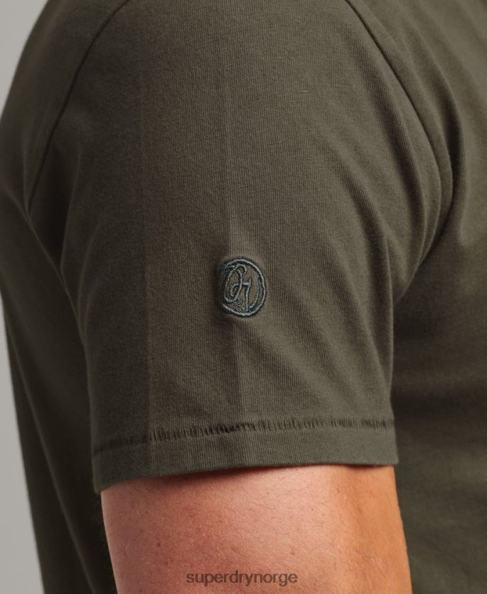 Superdry kaki klær 86P46D4869 t-skjorte med lommer i økologisk bomull menn