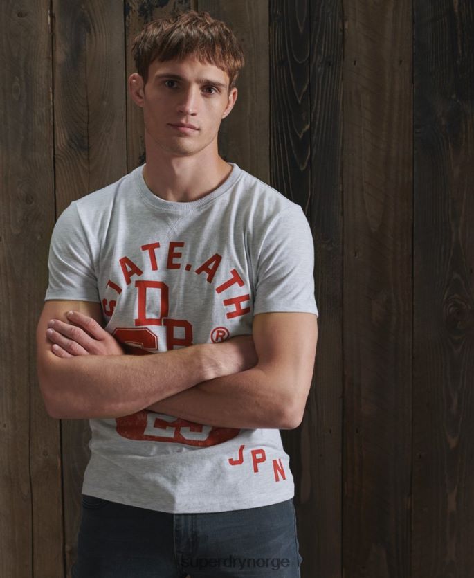 Superdry lysegrå klær 86P46D4966 klassisk friidrett t-skjorte menn
