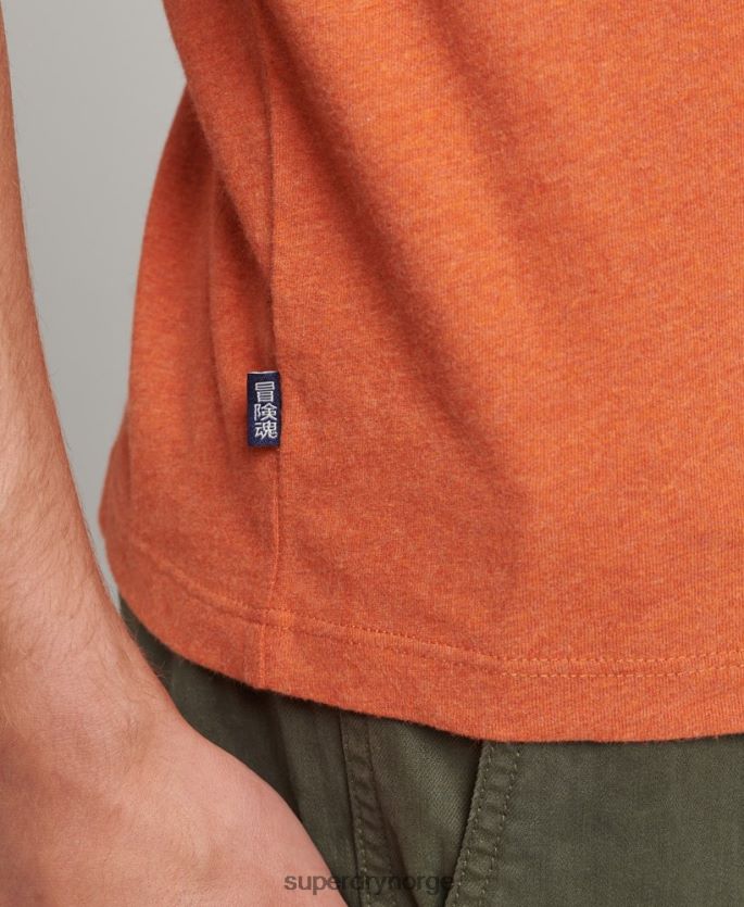 Superdry oransje klær 86P46D1571 vintage logobrodert topp i økologisk bomull menn