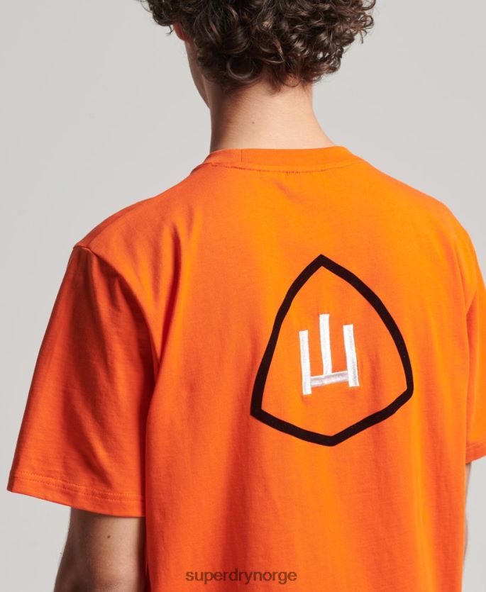 Superdry oransje klær 86P46D4974 yama shield grafisk t-skjorte menn