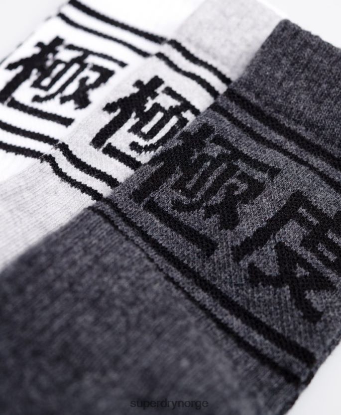 Superdry mørk grå tilbehør 86P46D1882 organisk bomull trofé mannskapssokk trippelpakke menn